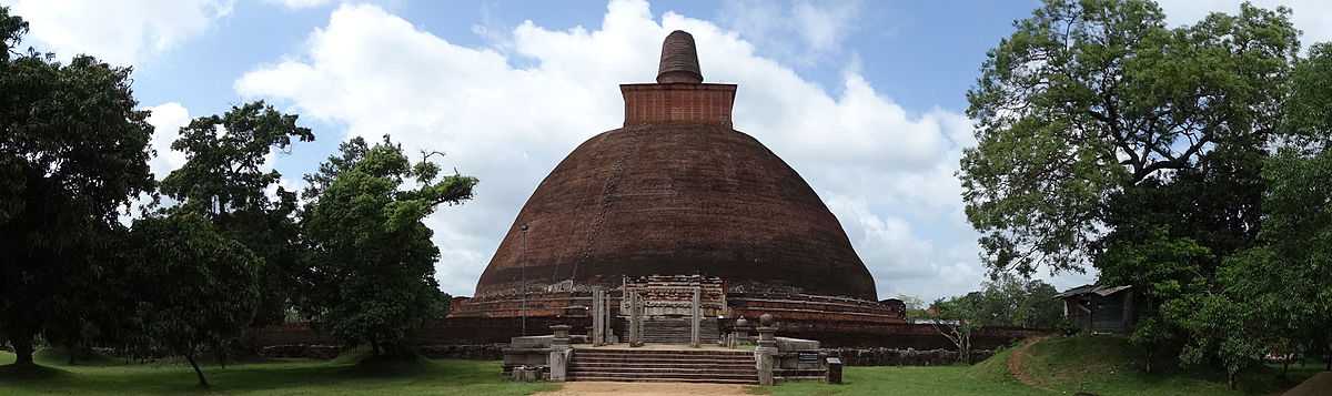 Jetavanarama Dagoba in Anuradhapura