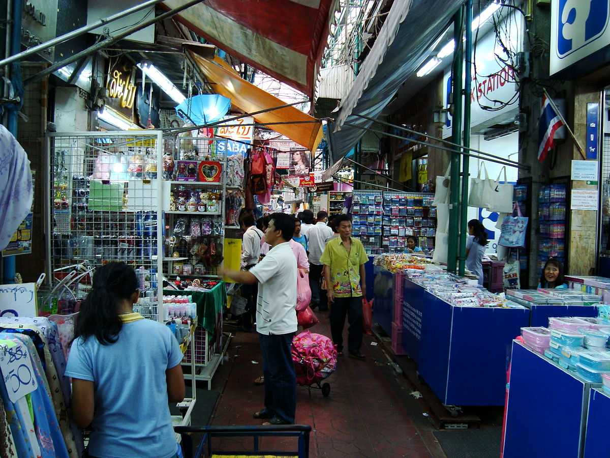 Cheap Shopping in Bangkok: 10 Budget Places to Shop in 2023