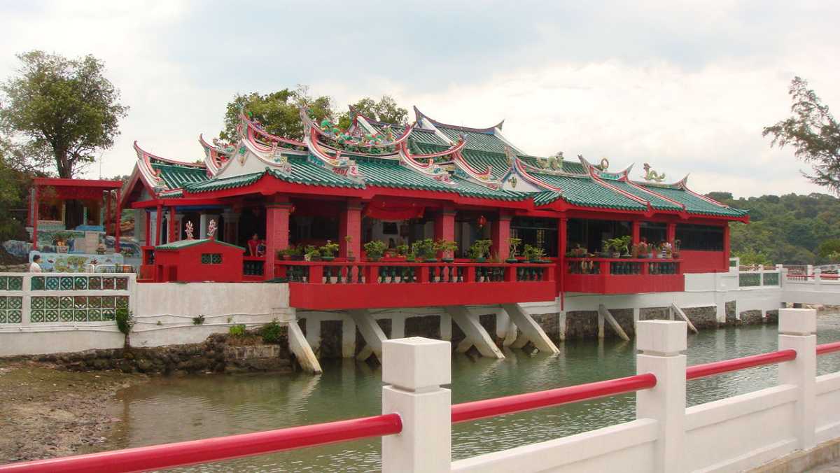 Kusu Island Chinese Temple