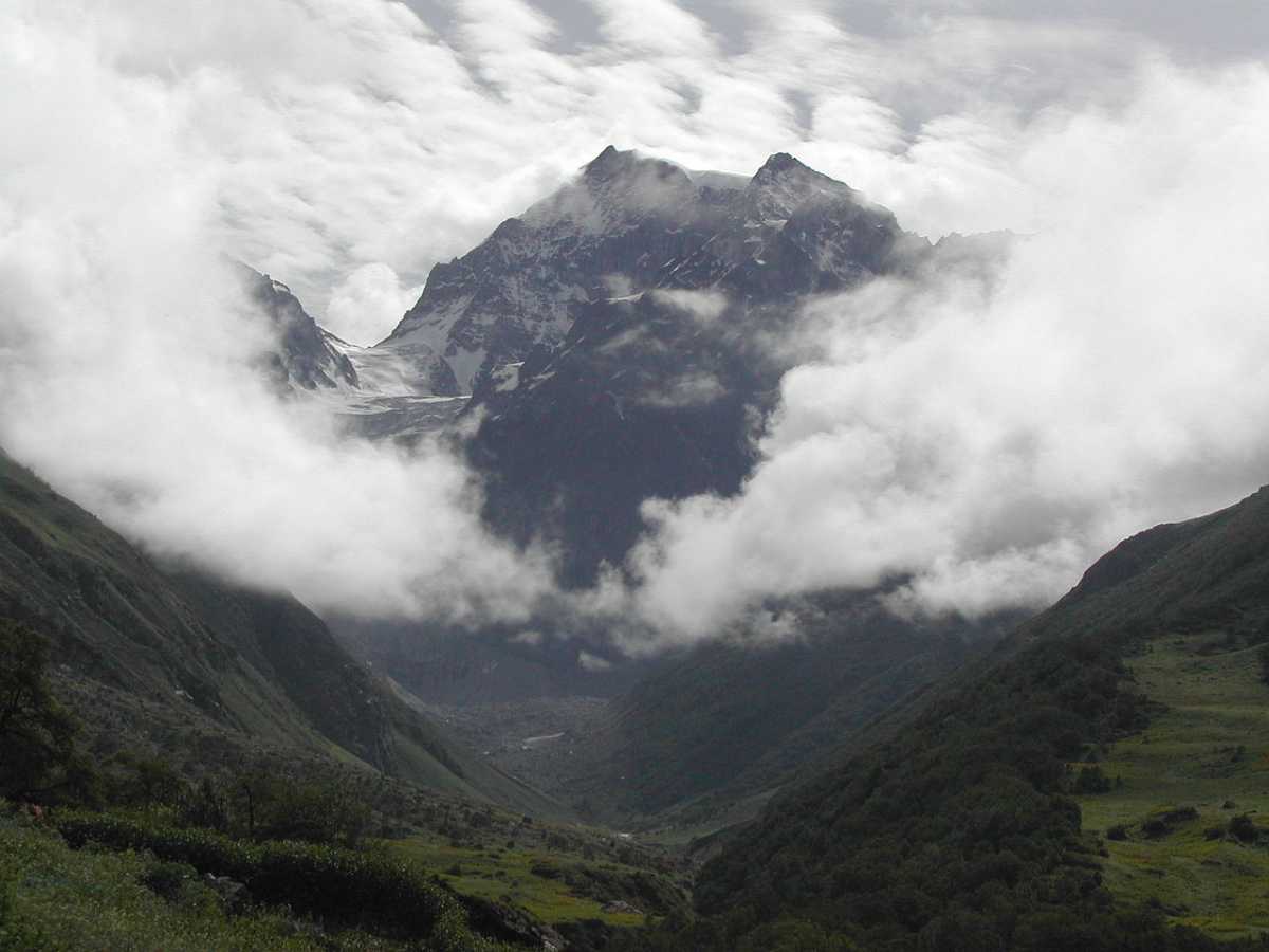 View of Himalaya from Valley of Flowers