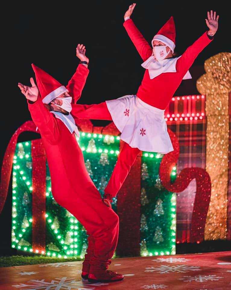 266 Grinch Costume Stock Photos, High-Res Pictures, and Images - Getty  Images