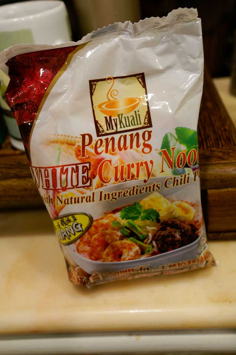 White Curry Instant Noodles from MyKuali Penang