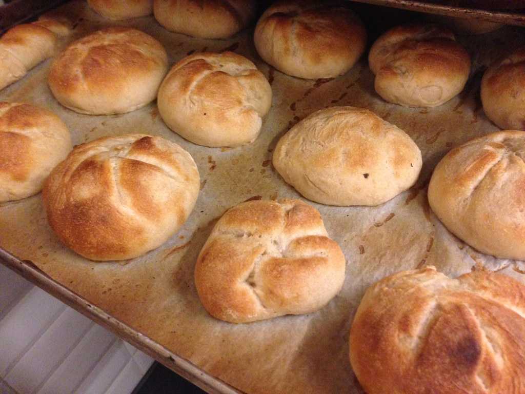 bread rolls, naschmarkt, bakery