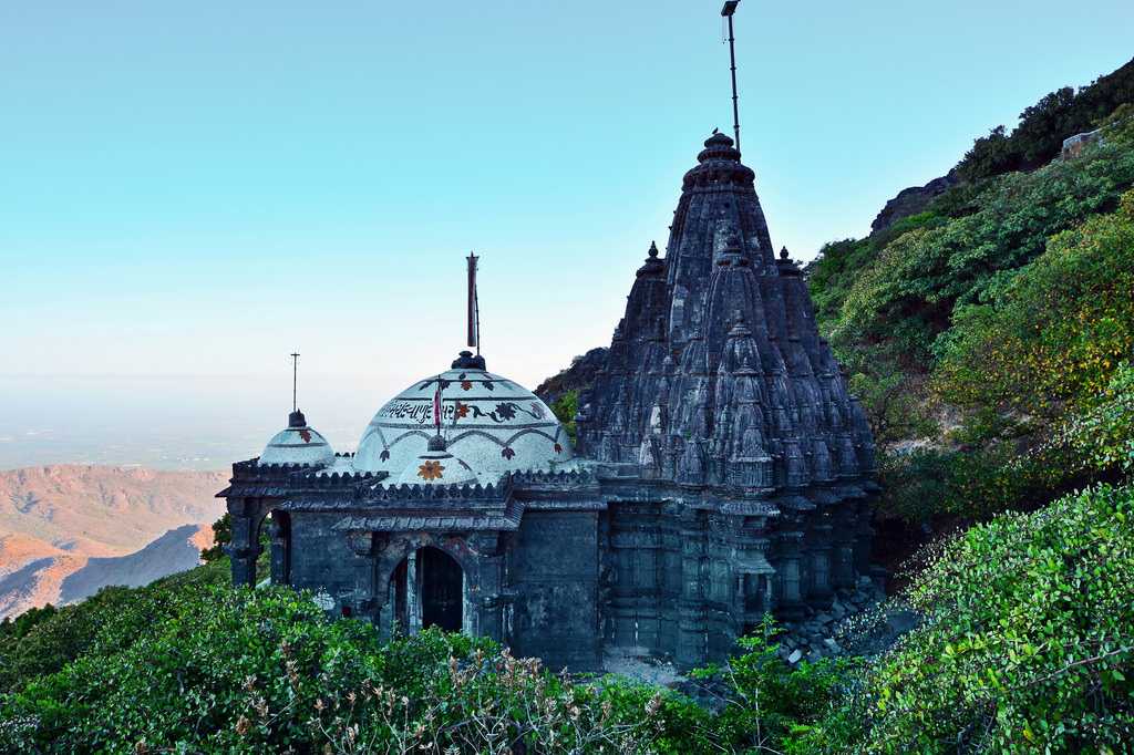 Girnar Jain Temples | Jain Pilgrimage Tour | Timings, Photos, Steps