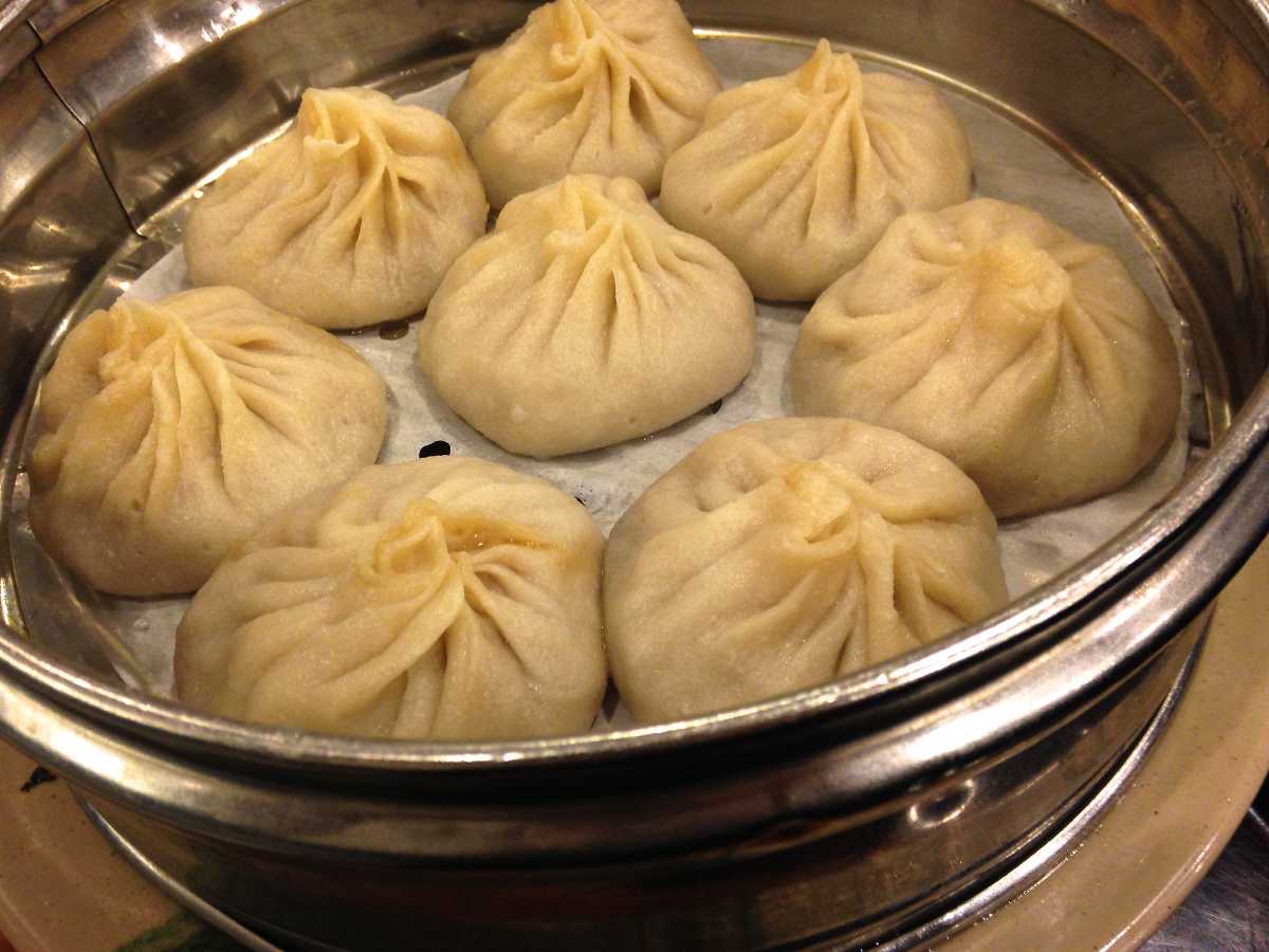 Best Momos in Delhi: 15 Best Places to Have Momos(2022 Updated List)