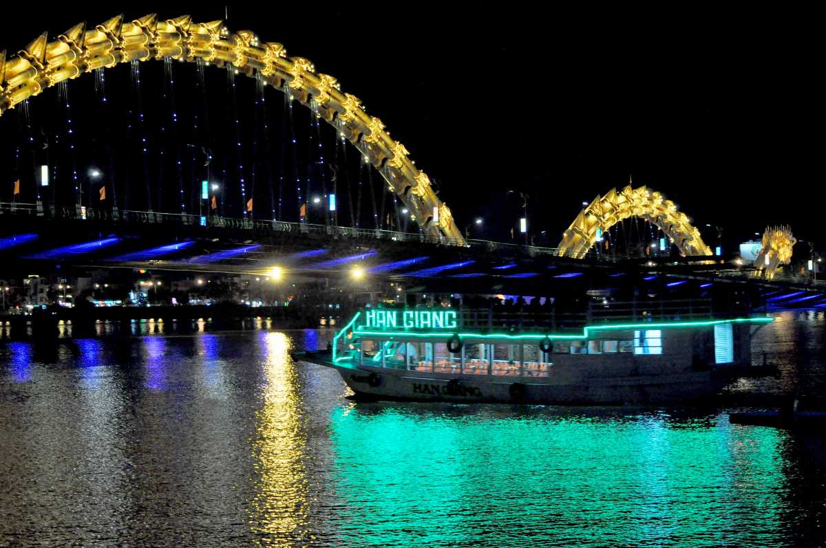 han river night cruise da nang