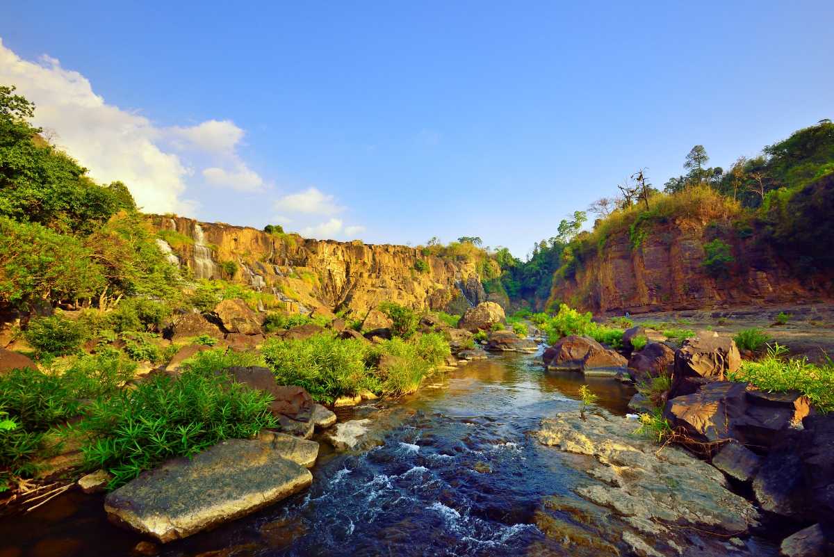 Scenic Pangour Waterfall