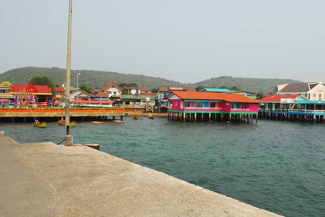 Na Ban Pier, Koh Larn