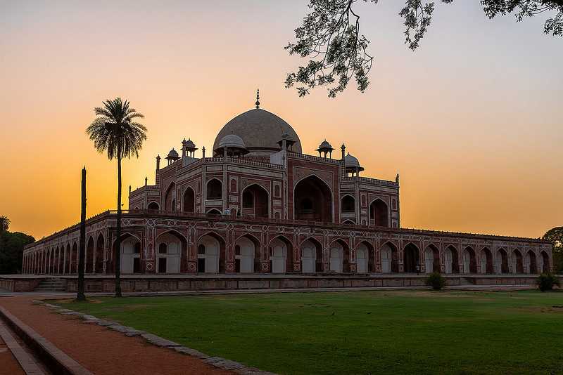 Summer evening in Delhi