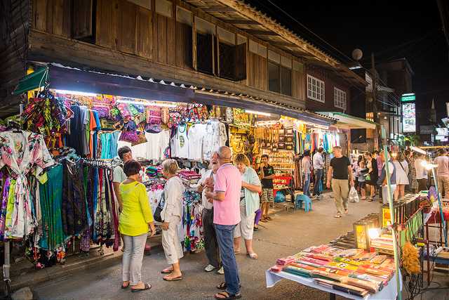 Fisherman's Village Walking Street, Family Places in Koh Samui 