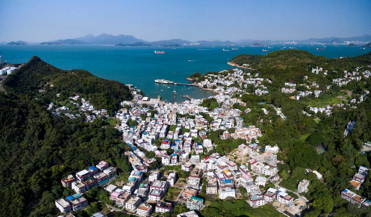 islands to visit in hong kong