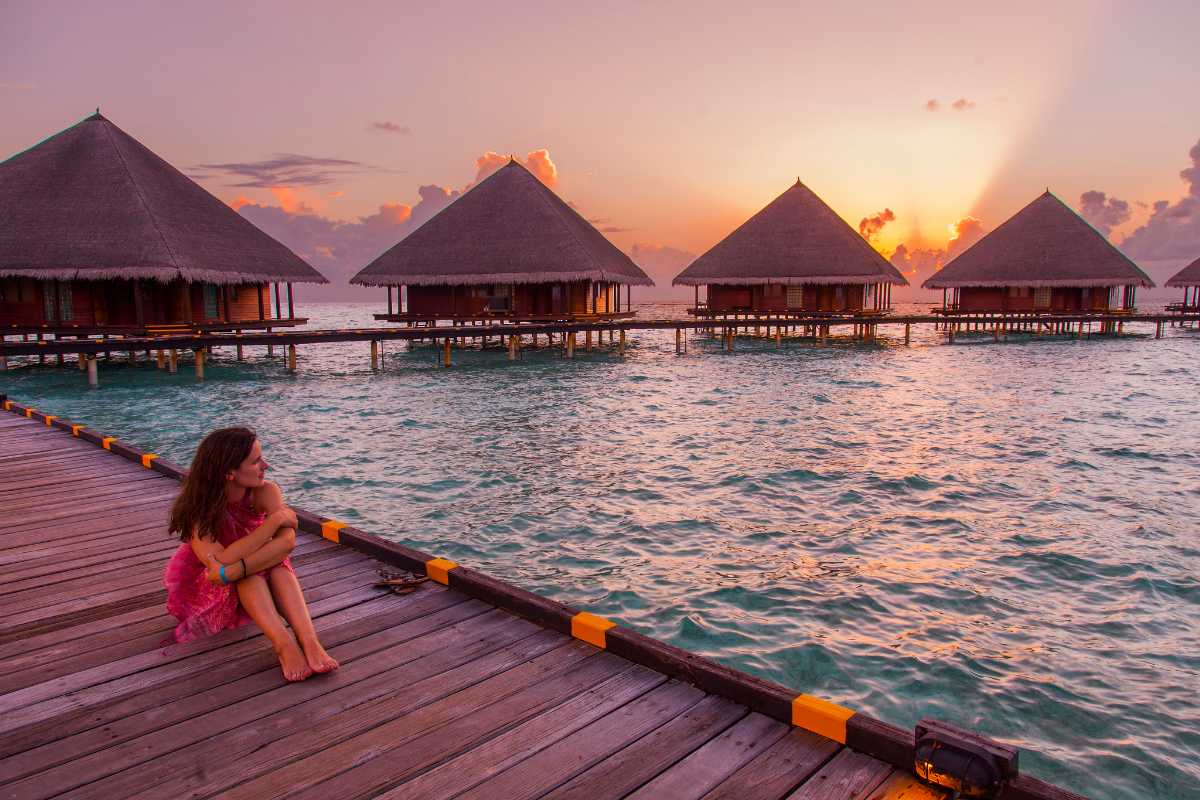 is it safe to visit maldives in october