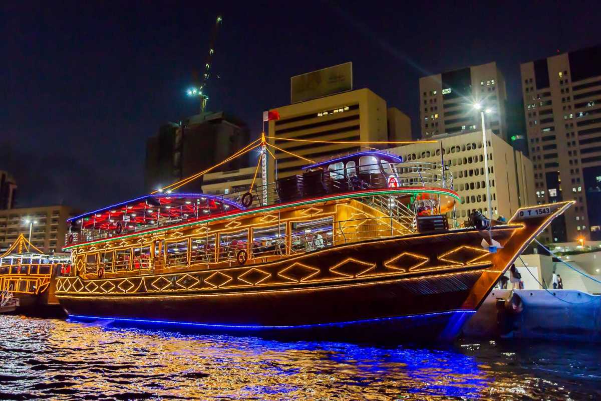 dhow cruise dubai marina timings