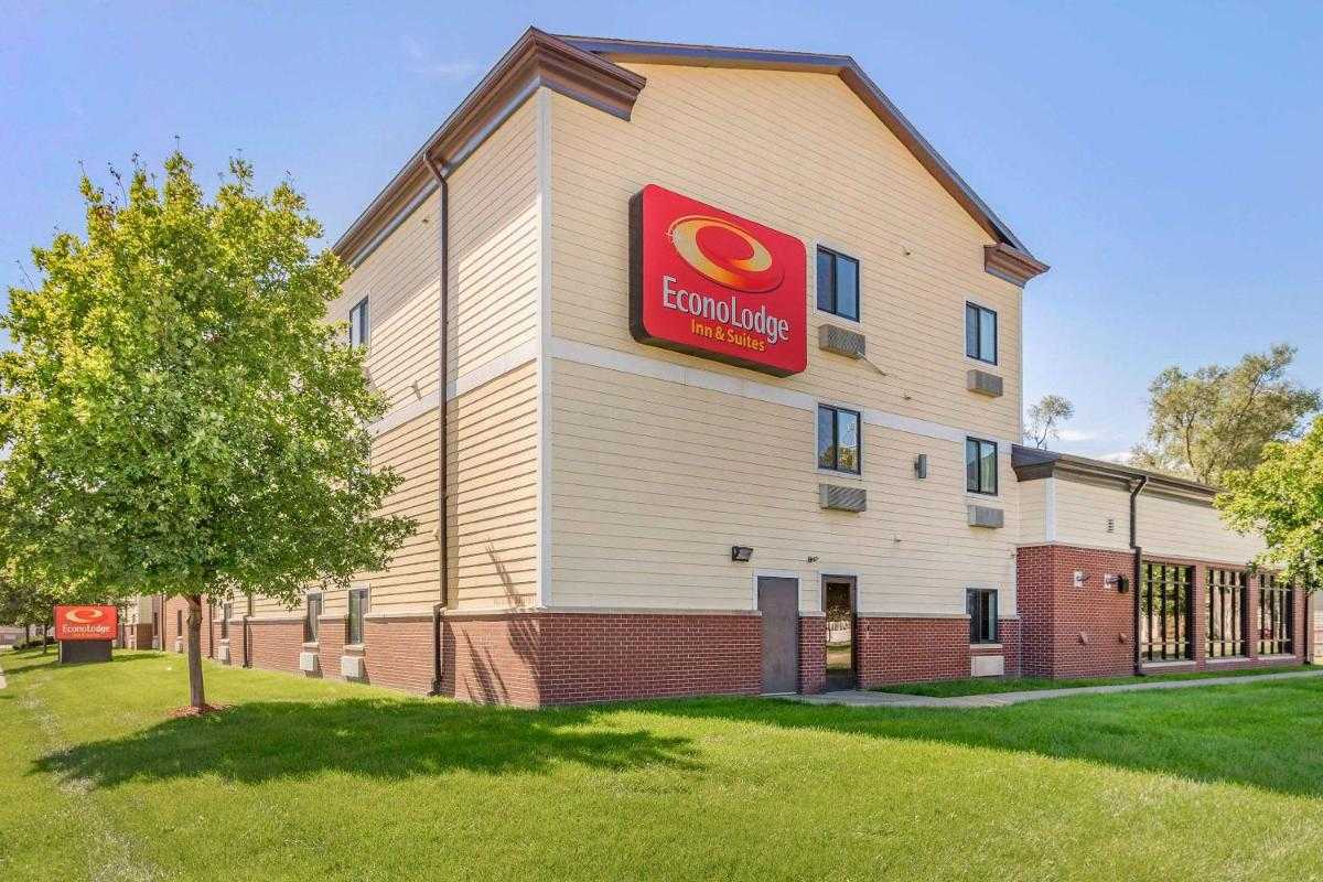 Hotels Near Iowa State Fairgrounds Book from 50+ Stay Options Best Price
