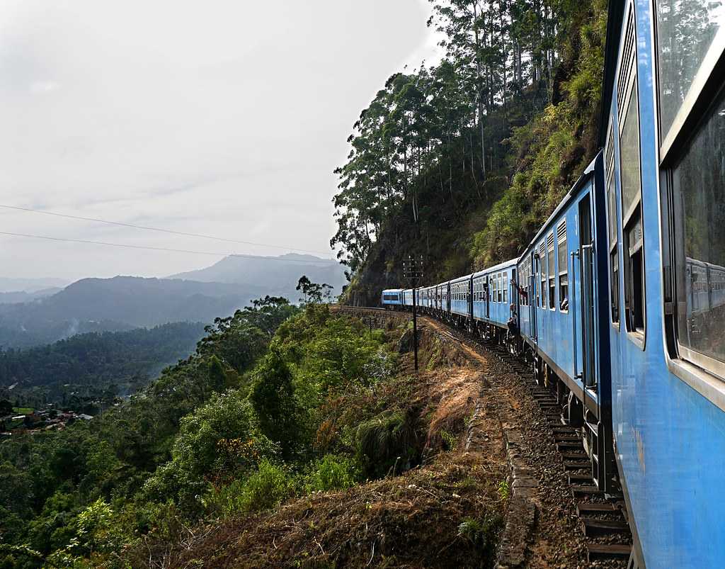 dambulla to sigiriya by Train