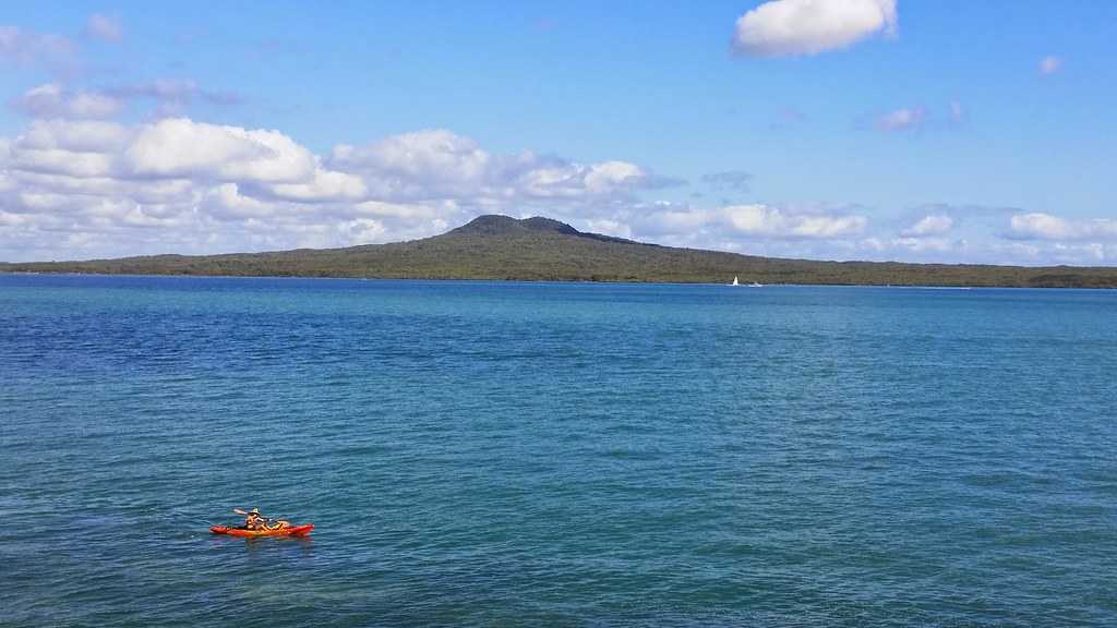 Rangitoto Island Kayaking