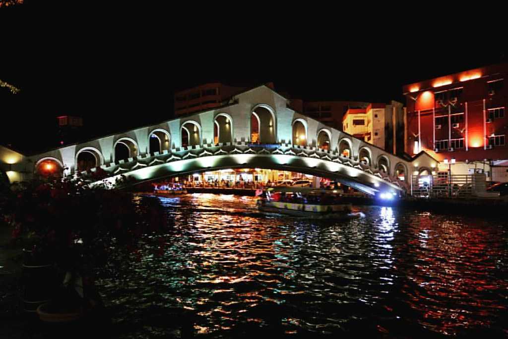 Melaka River