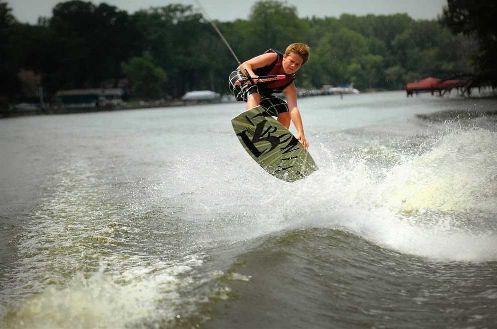 adventure sports goa, wakeboarding in goa, adventure activities in goa