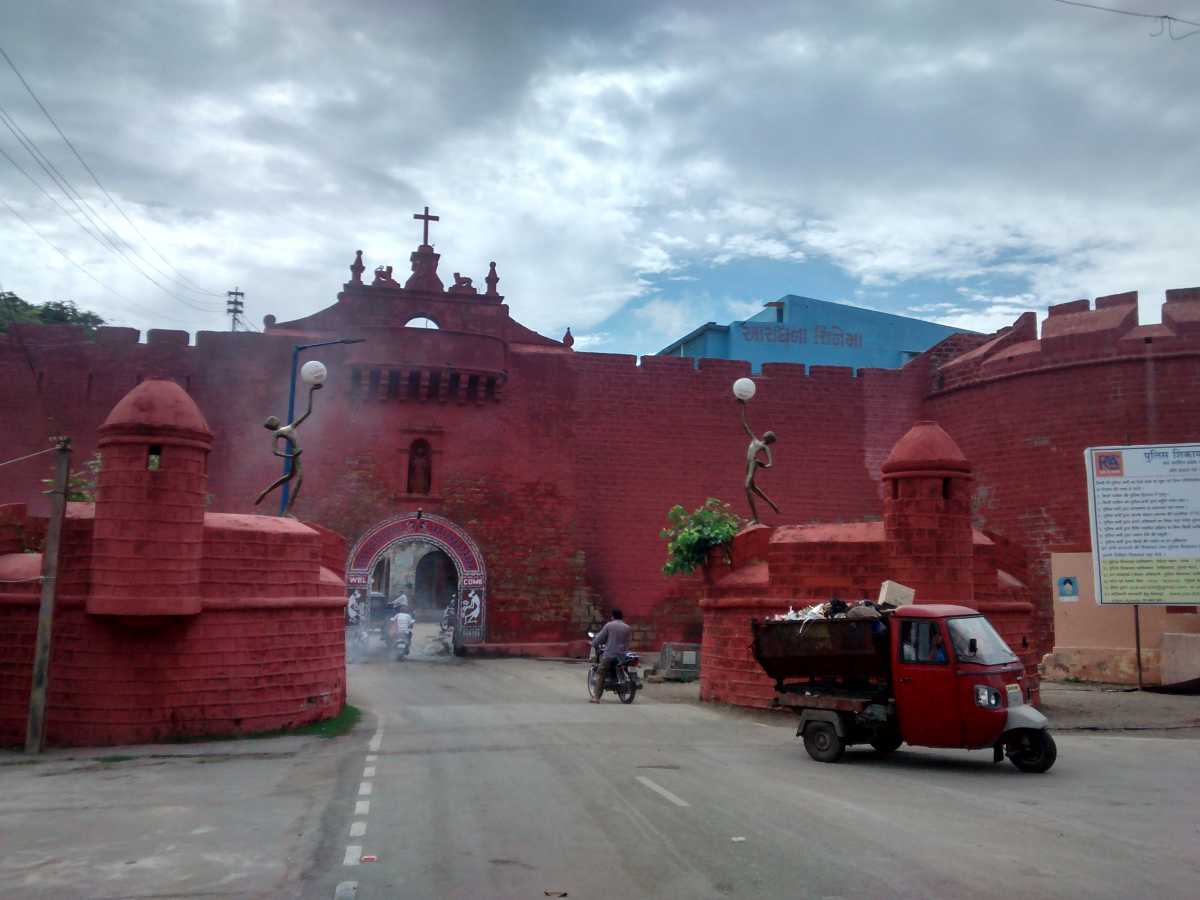 Gateway to Diu