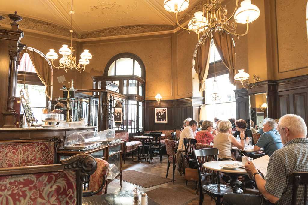 cafe amacord, naschmarkt, vienna