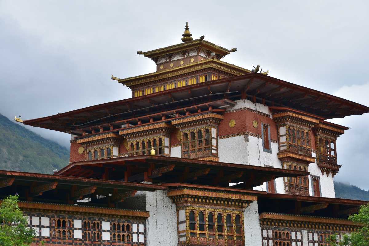 Shingzo Wood Carving on Punakha Dzong in Bhutan