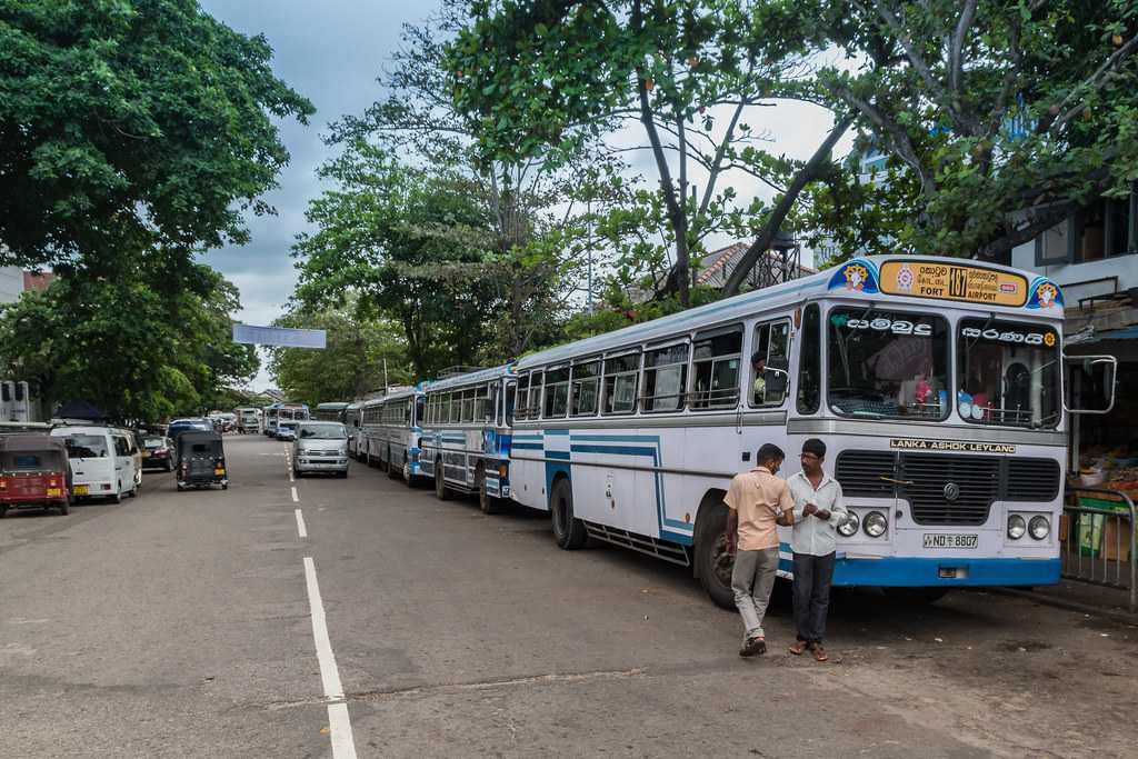 Colombo to Mirissa by Bus