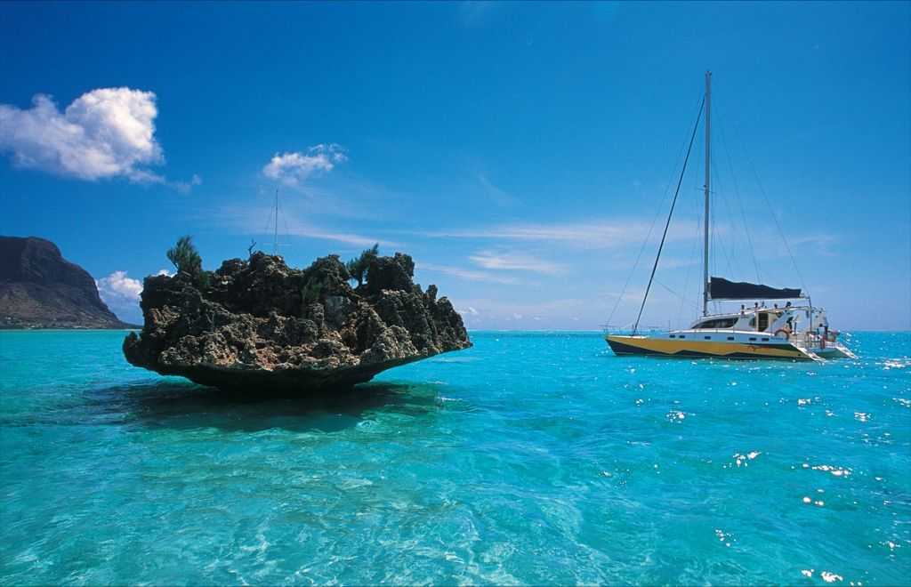 catamaran tour mauritius