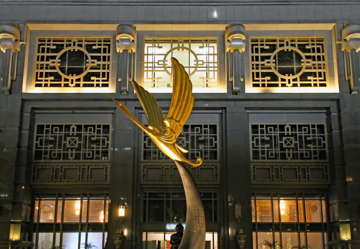 The Golden Crane Statue at Parkview Square Singapore