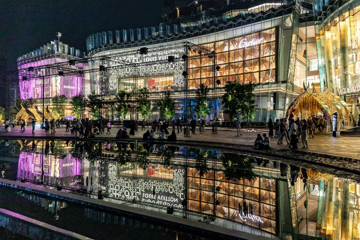 external night view of the shopping center Icon Siam, Bangkok