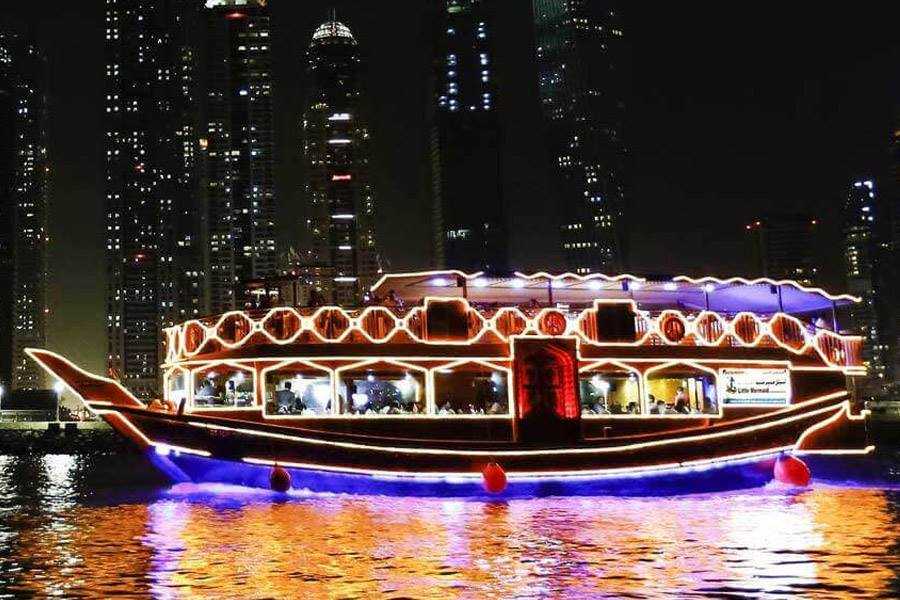 2-hour evening dhow cruise and dinner