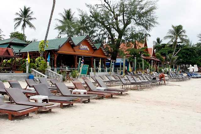 Choeng Mon beach