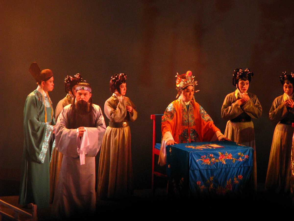 Cantonese Opera, Hong Kong