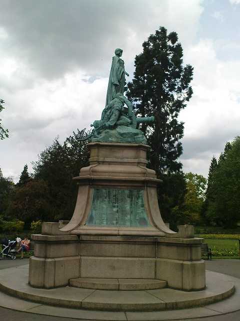 Boer War Statue at Canon Hill Park