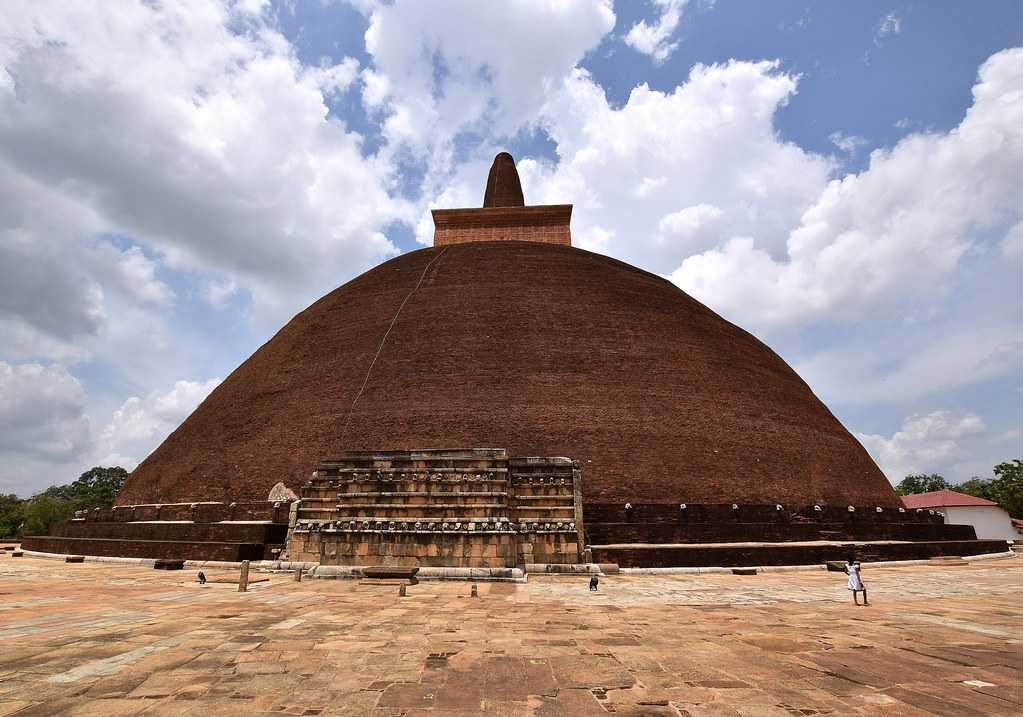 Anuradhapura, History of Sri Lanka