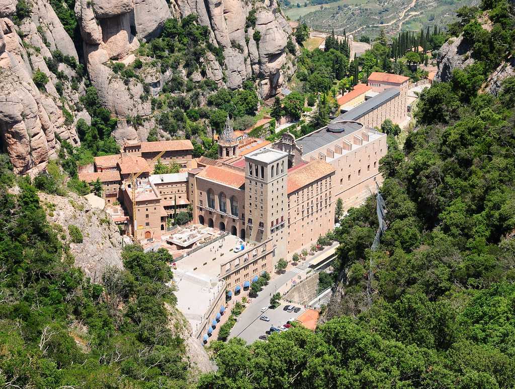 basilica, mountains, montserrat, attractions in Barcelona