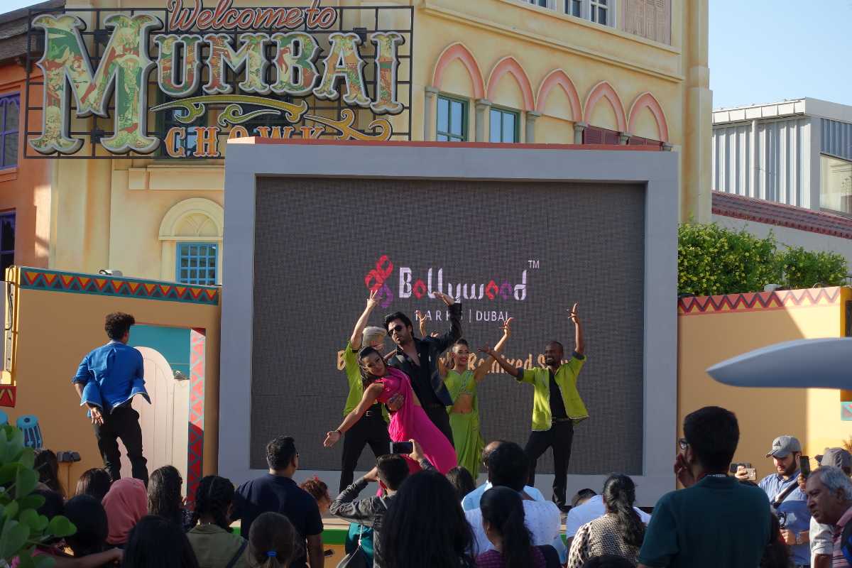 Royal Plaza, Bollywood Parks Dubai