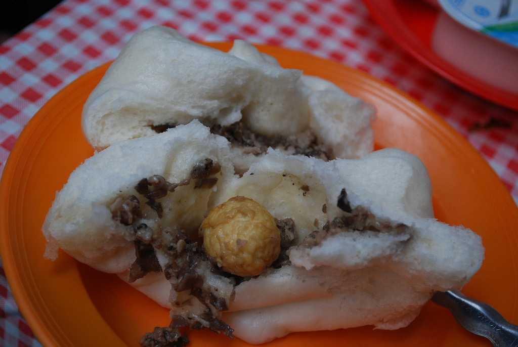 Banh Bao Buns, a Popular Vietnamese Dish at Binh Tay Market