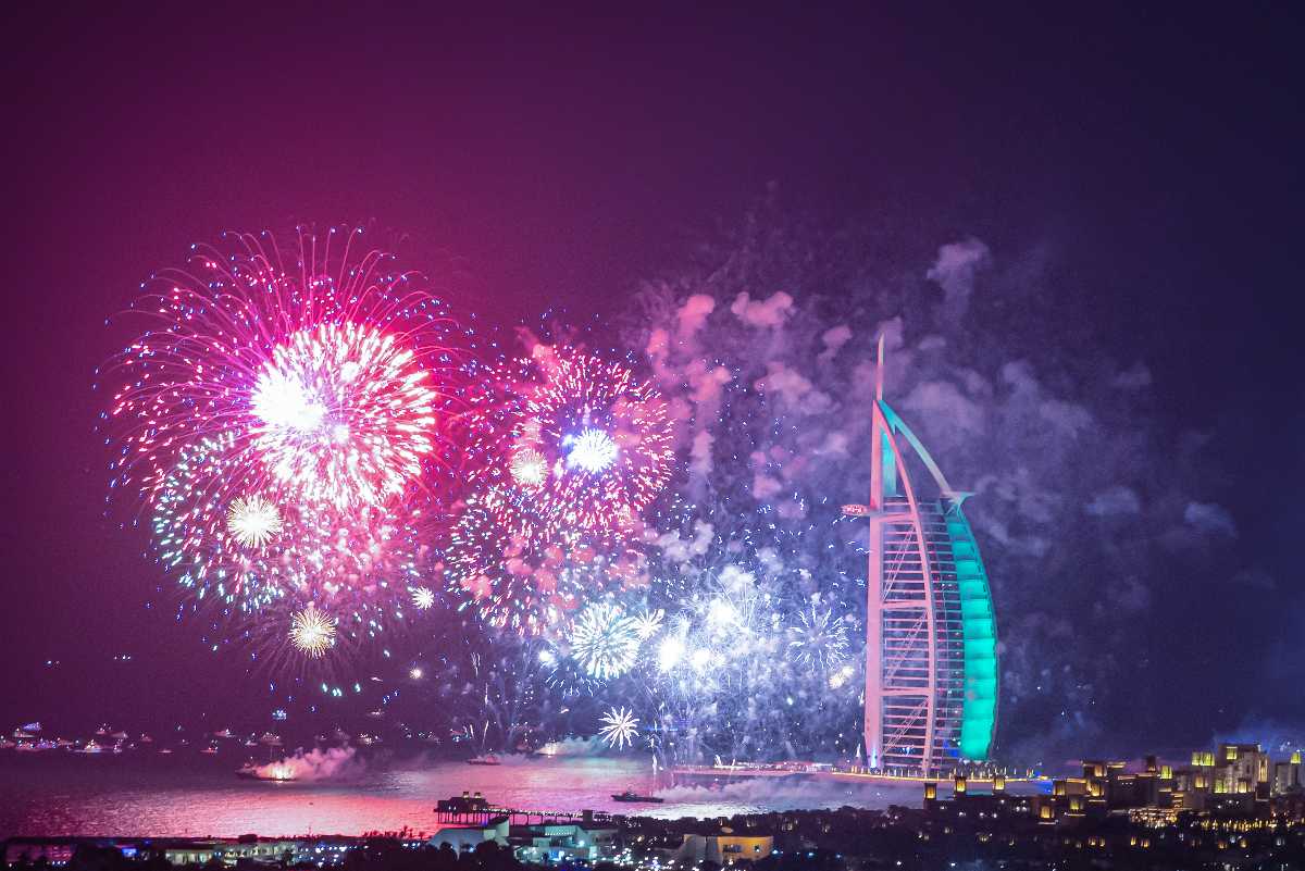 dubai tour packages in december 2023