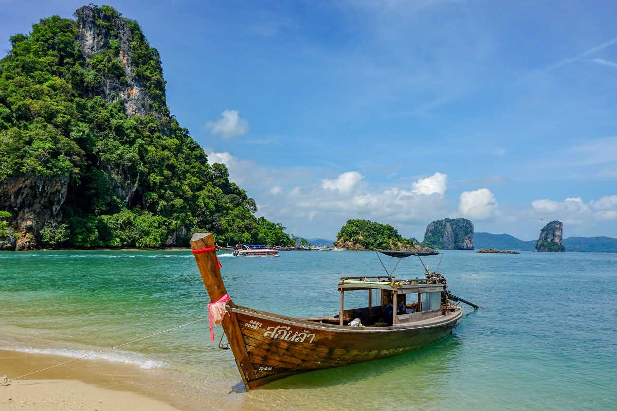 Thailand - Morning at Railay Beach - Moderately Adventurous