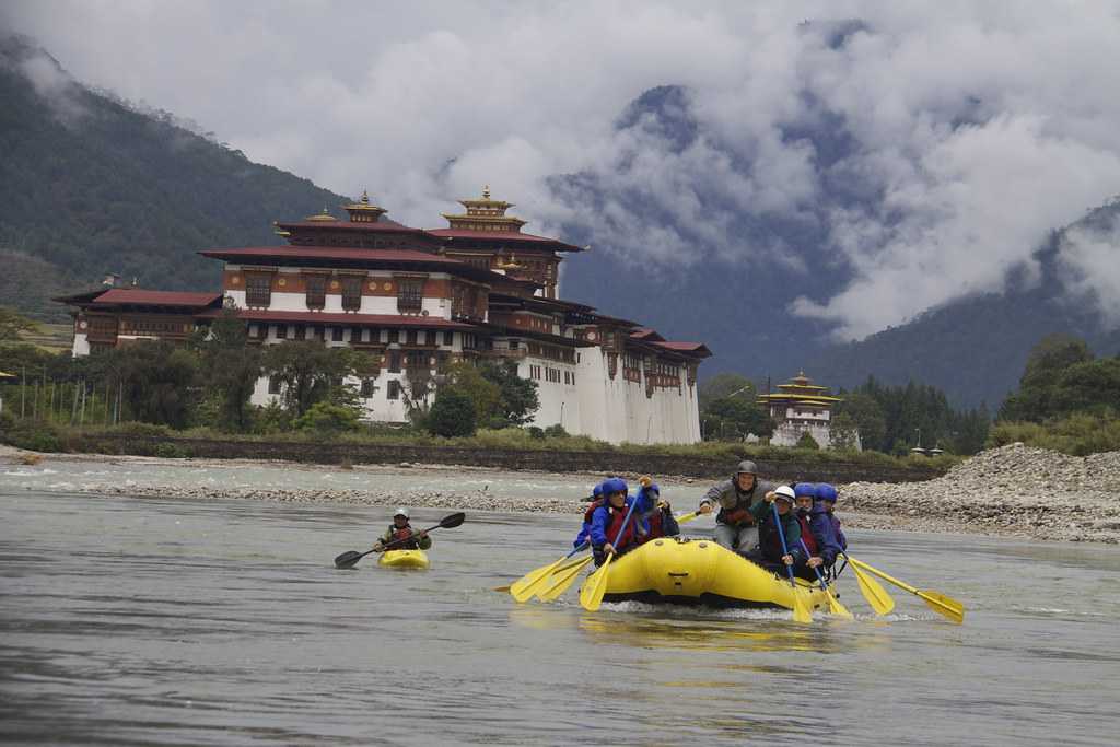 Rafting at Po Chhu