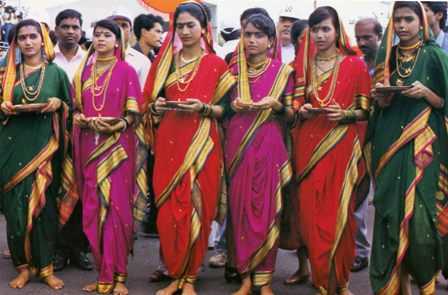 Traditional Dresses and Fashion Culture Across Different Indian States