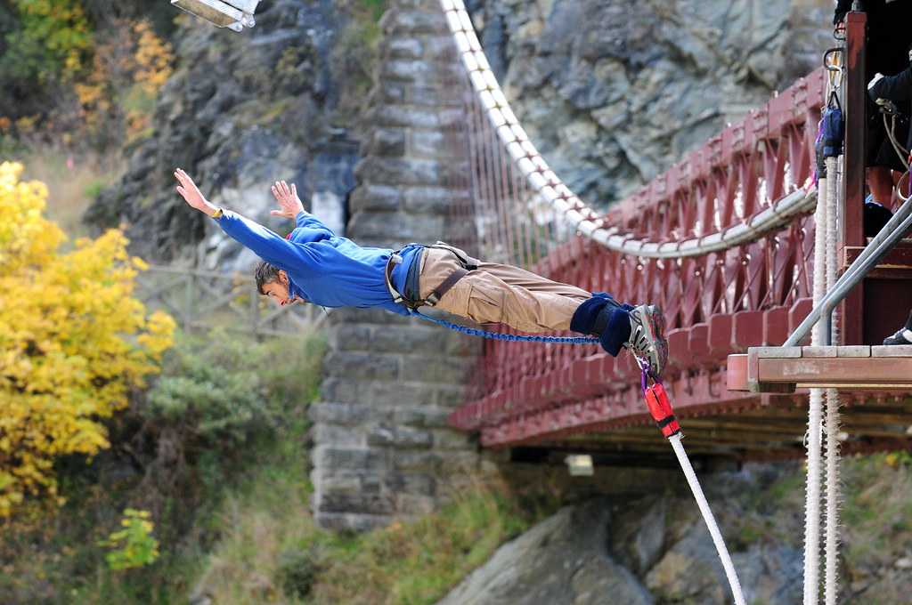 Auckland Bridge bungy