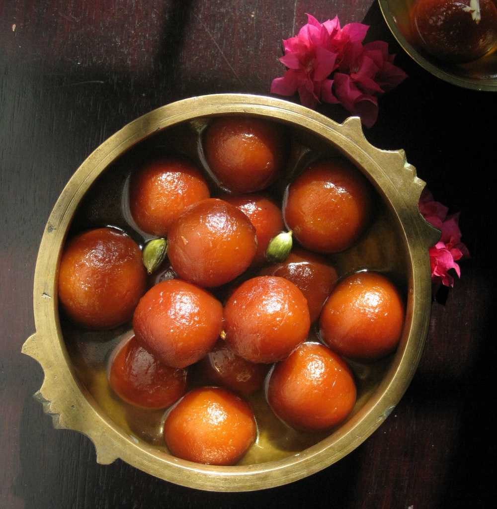 Gulab Jamuns at the Bing's