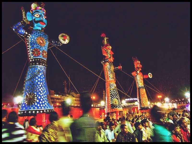 100 foot effigies of Ravana about to be burned