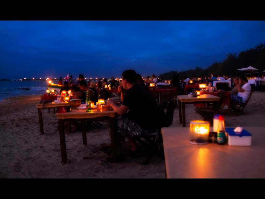 Batu Bolong Beach