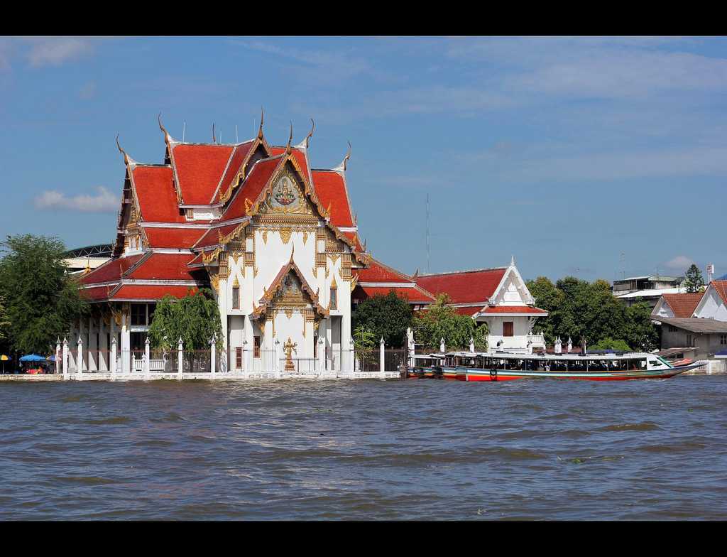 Wat Rakhang Bangkok Thailand