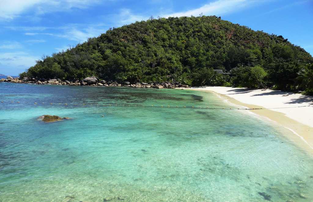 Getting Around Praslin Island Simplified Holidify