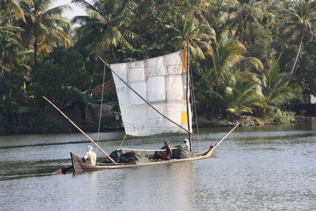 catamaran ride kovalam