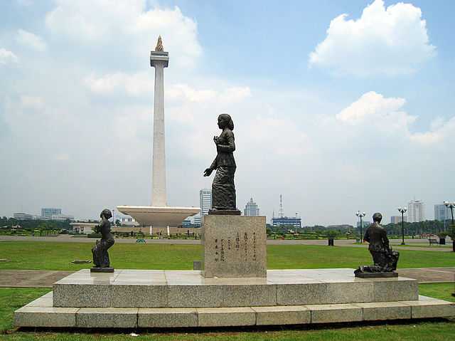 Kartini Statue at Merdeka Square