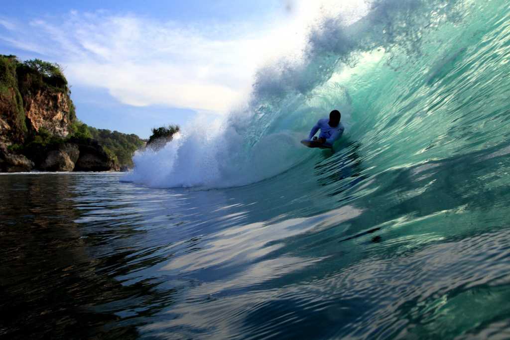 Surfing in Bali, Padang Padang Beach